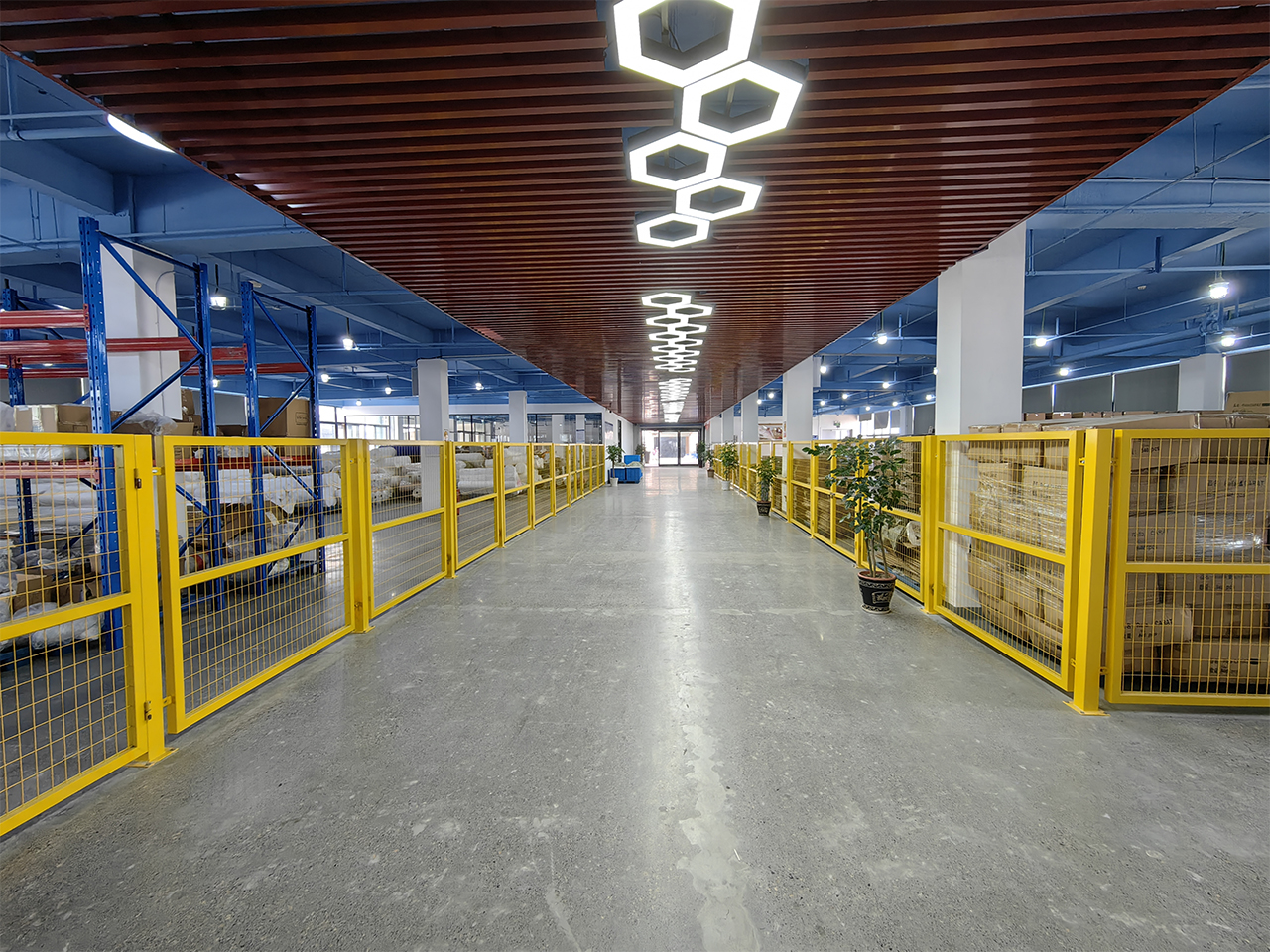 Clean Warehouse Storage for Textile Bag Export
